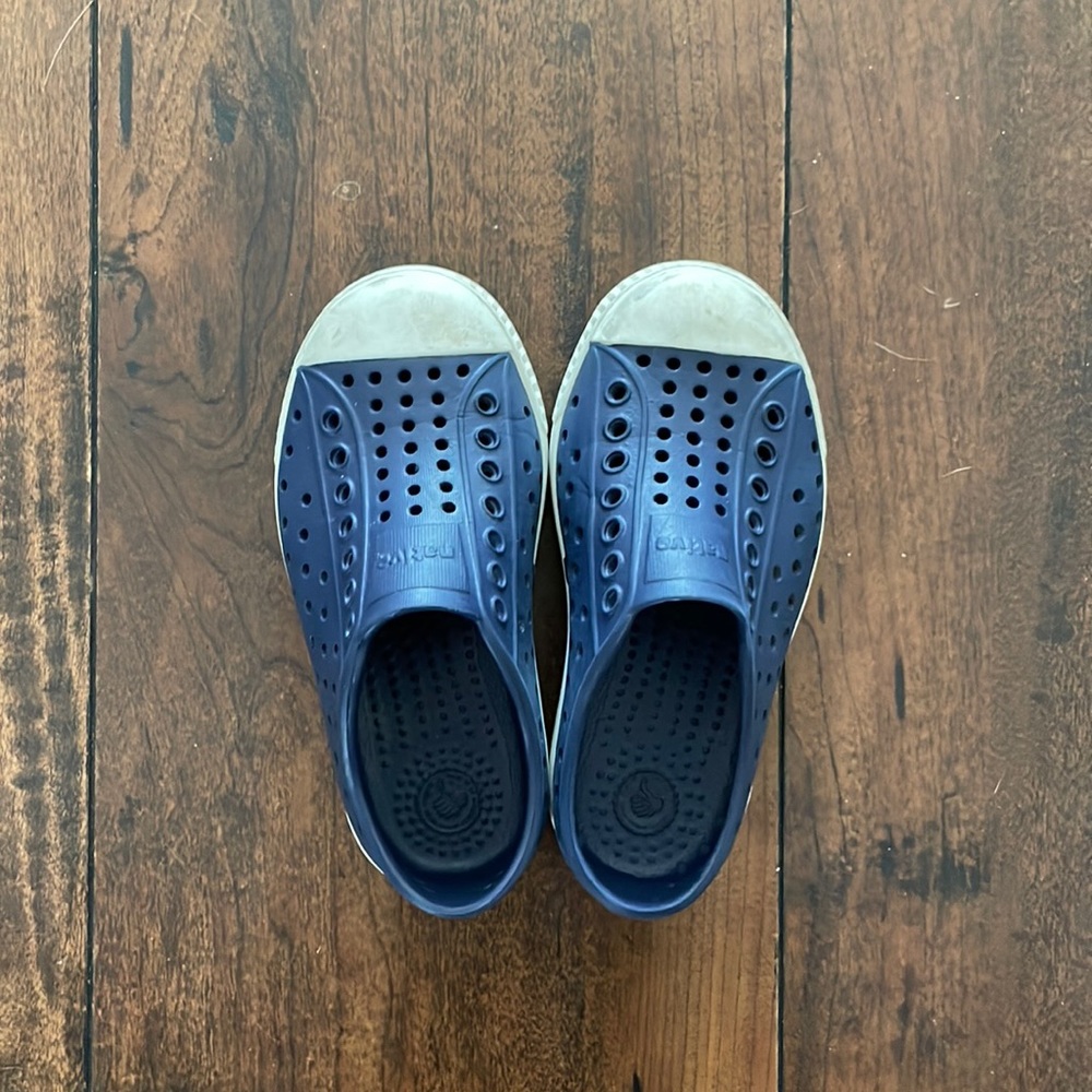 Native Toddler Size 9 Shoes